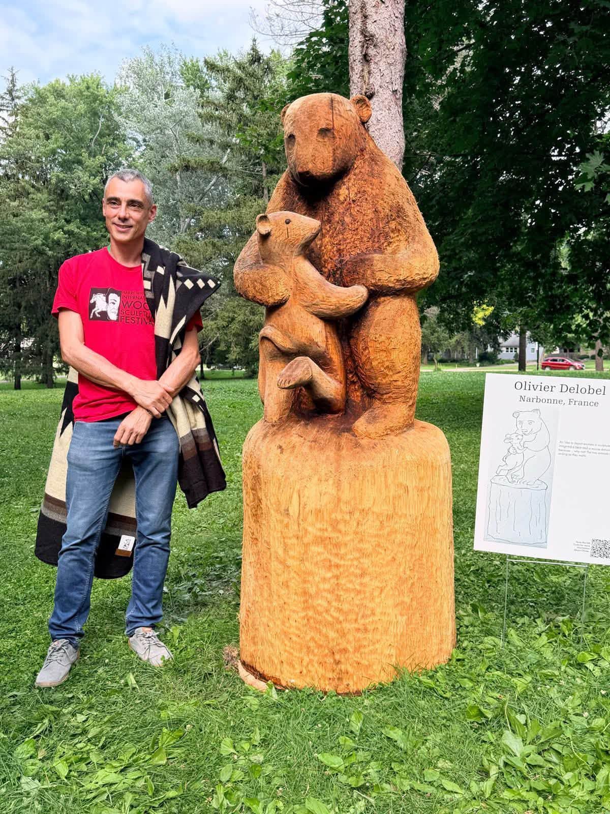 Sculpture réalisée lors du Harry Whitehorse International Wood Sculpture Festival JUNE 19 – 27, 2026 San Damiano, Monona, Wisconsin