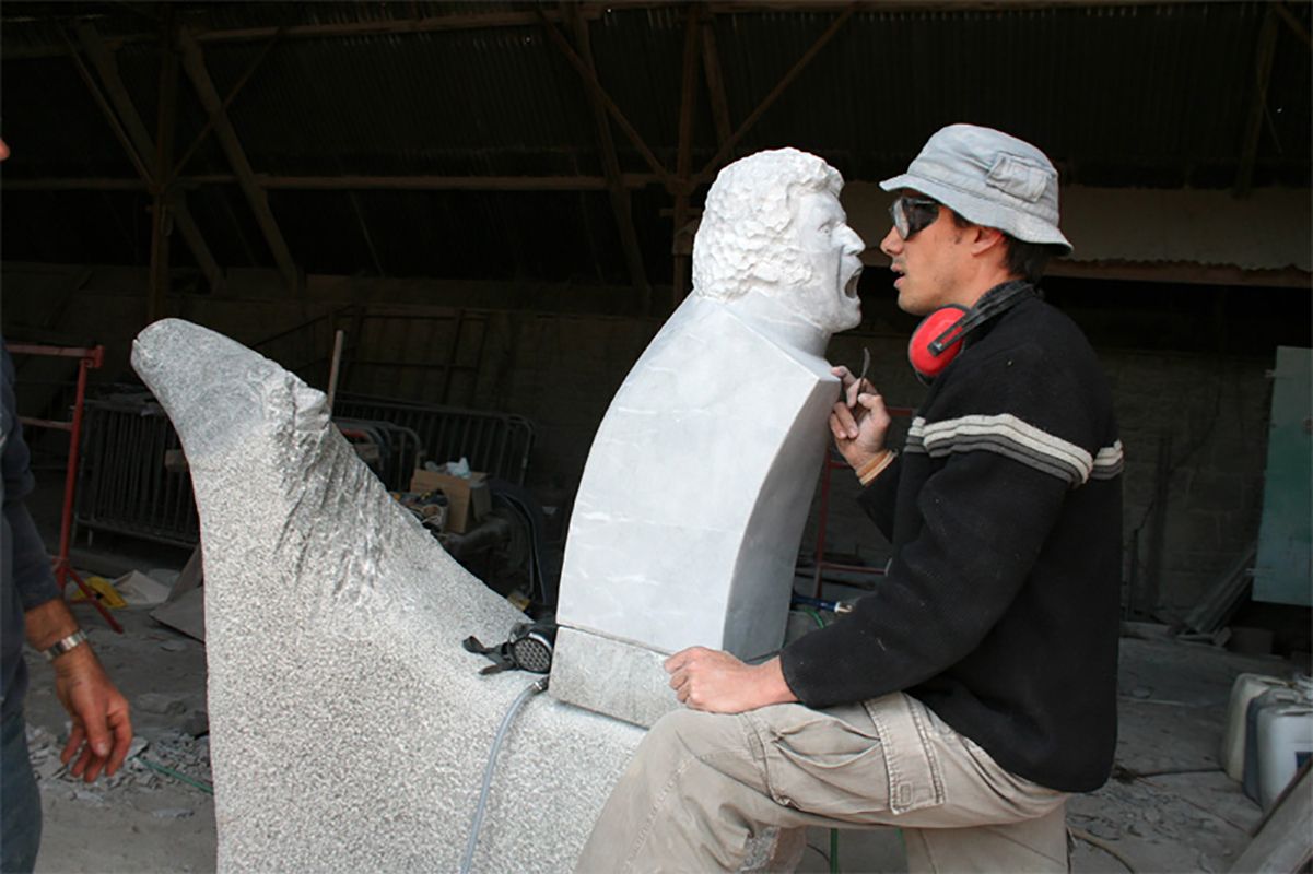 OLIVIER DELOBEL Sculpteur symposium de mellé