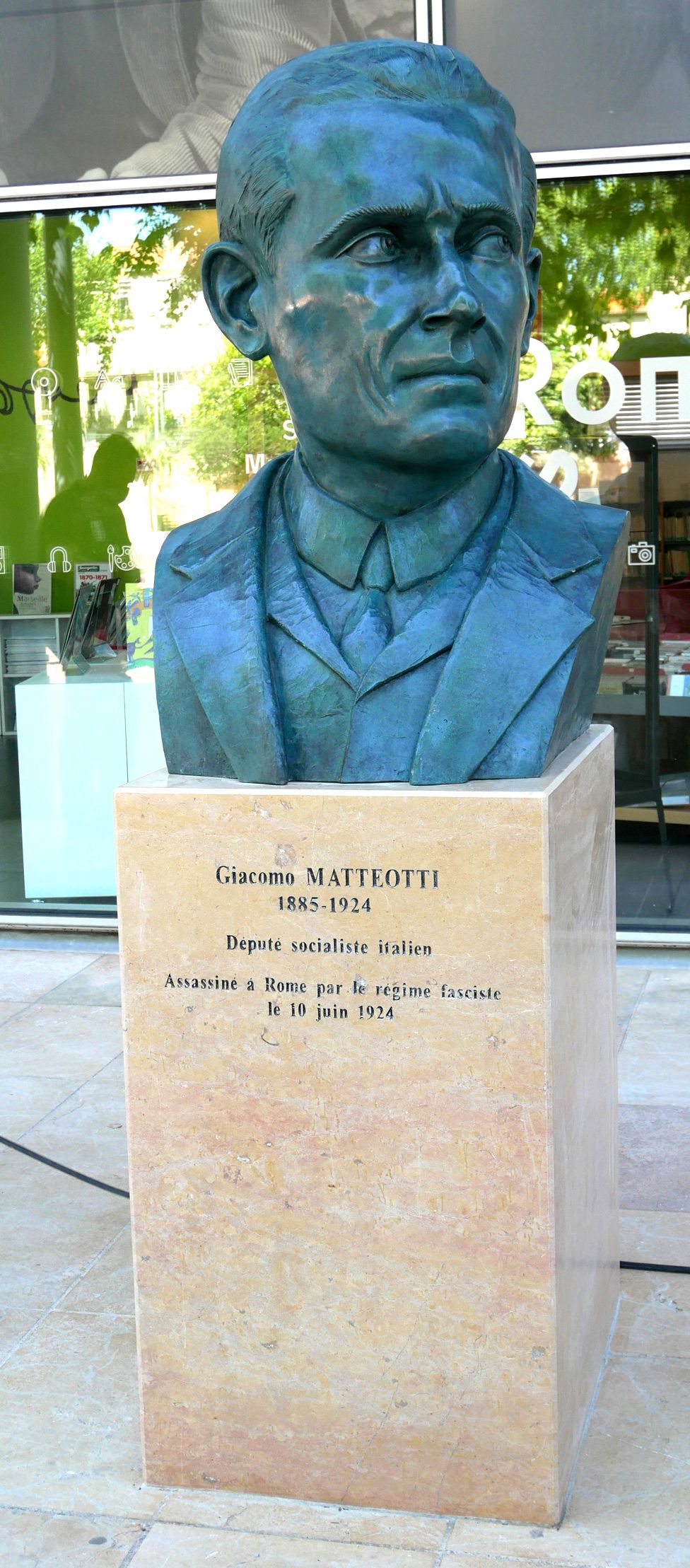 Buste monumental en bronze de Giacomo Matteotti