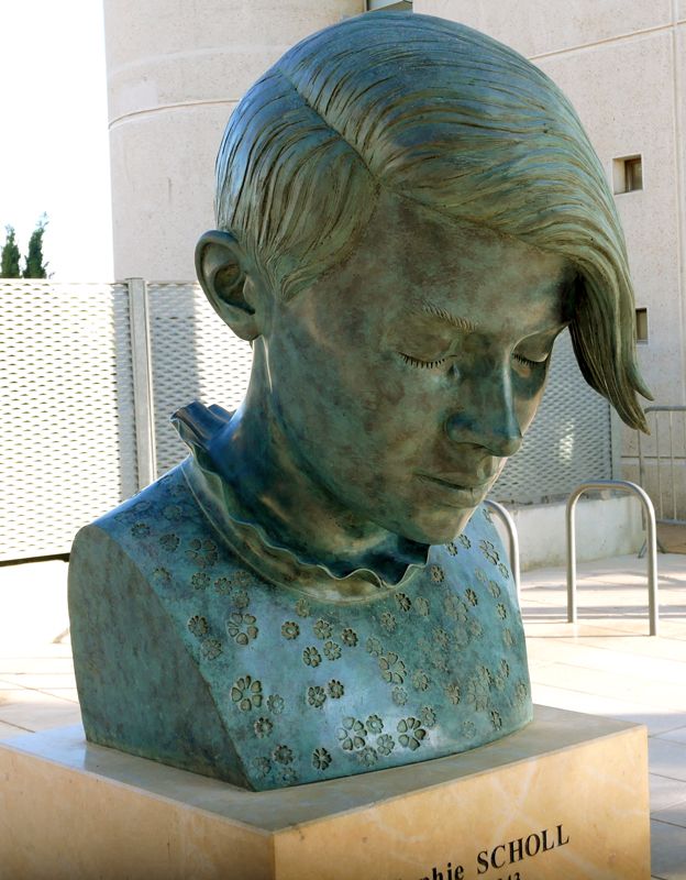 Sophie Scholl Sculpture Bronze