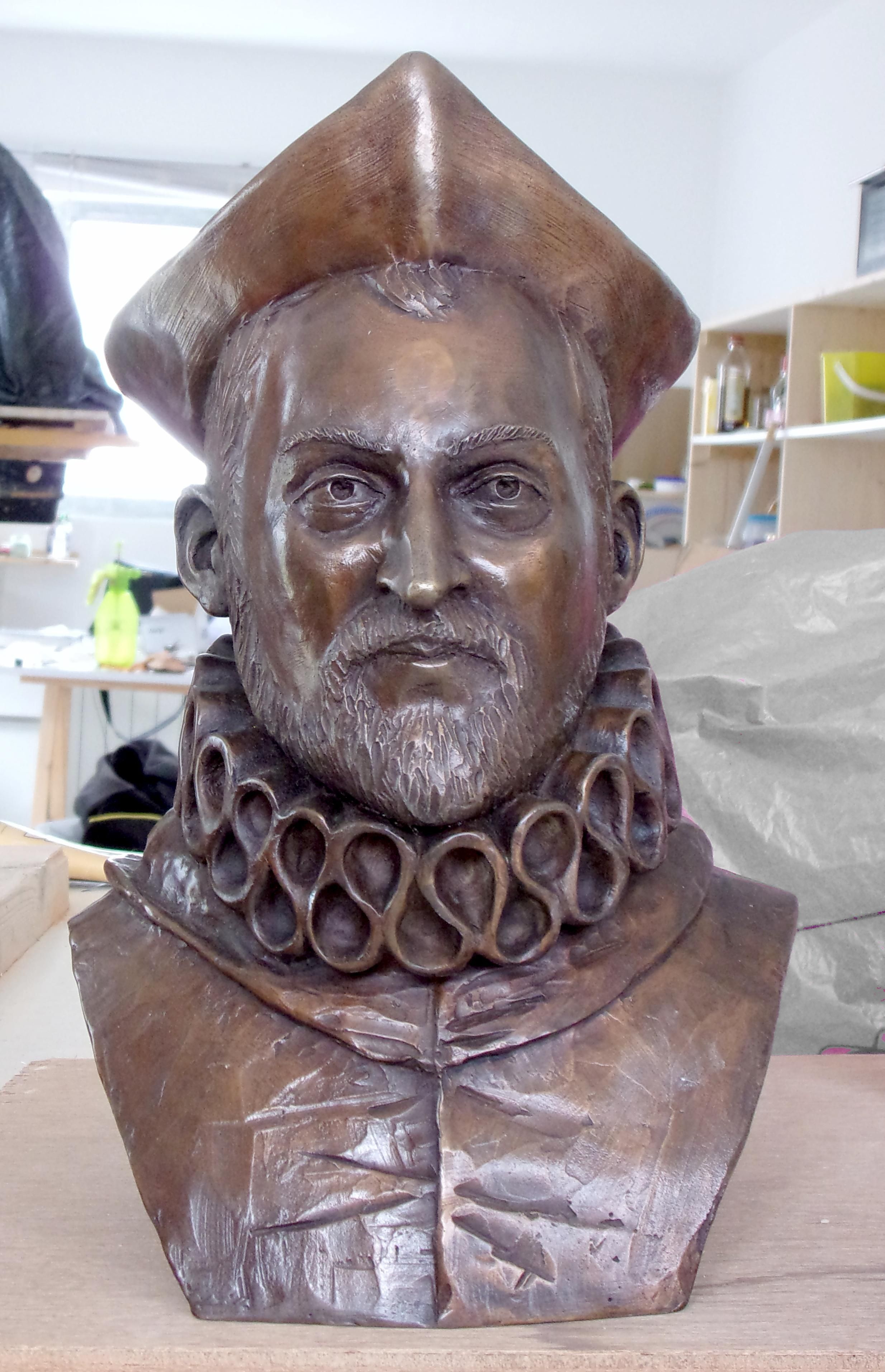 Sculpture du  buste en bronze du docteur Nicolas Dortoman par Olivier delobel